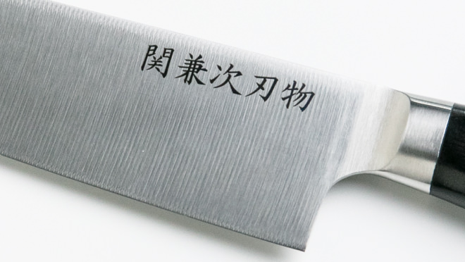 弊社の製品にレーザーマーカーにて名入れをすることができます。